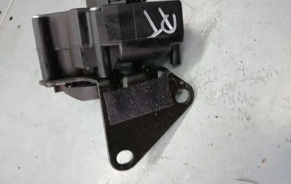 Ford Galaxy Holder (bracket) 