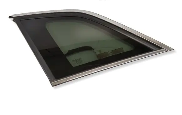 Opel Antara Rear side window P96660068