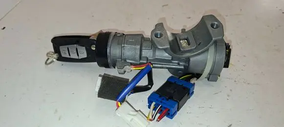 SsangYong Korando Ignition lock 8697034001