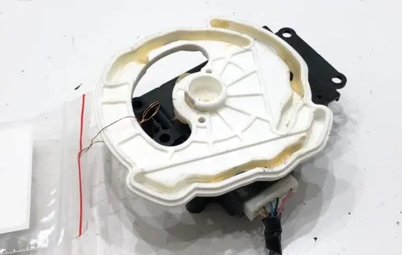 Mazda 3 II Air flap motor/actuator GA705KD47