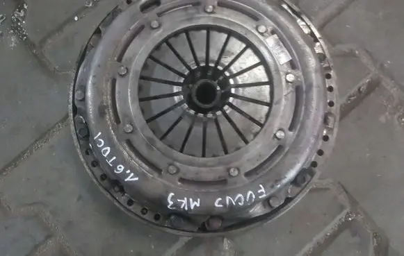 Ford Focus Clutch set kit AV617563CC