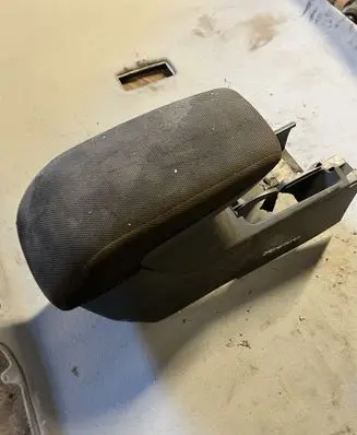 Mitsubishi Outlander Armrest 