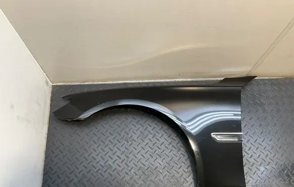 BMW 7 F01 F02 F03 F04 Fender