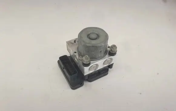 Nissan X-Trail T32 ABS Pump 476607fp2a