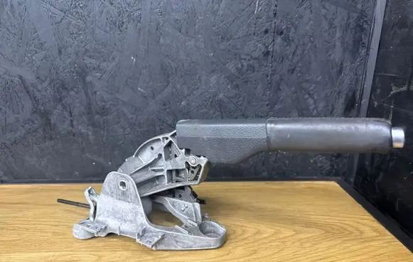 Volkswagen Golf V Handbrake/parking brake lever assembly 1K0711303H