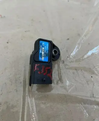 Opel Vectra C Air pressure sensor A0041538128 F352