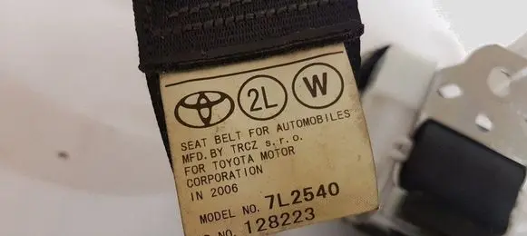 Toyota Corolla Verso AR10 Rear seatbelt 7L2540 128223