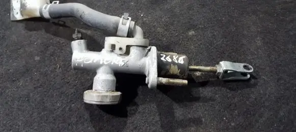 Nissan Almera N16 Clutch master cylinder
