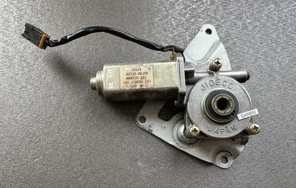 Nissan Patrol Y60 Rear door window regulator motor 8273006J00