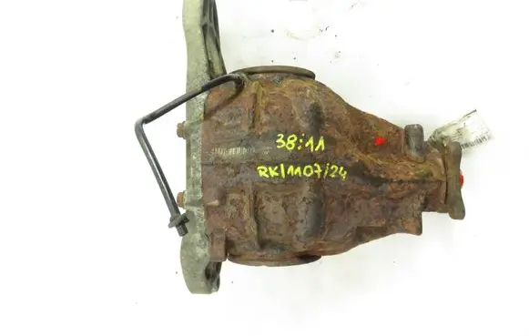 Mercedes-Benz Vito Viano W639 Rear differential 6393510208 9043530210