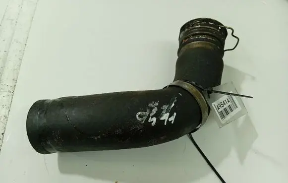 Toyota Avensis T270 Intercooler hose/pipe 