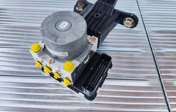 BMW 3 G20 G21 ABS Pump 5A2A742 5A2A743 6875977