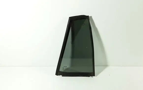 Toyota Verso Rear vent window glass 43R00101 681880F010