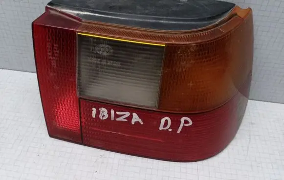 Seat Ibiza I (021A) Rear/tail lights 962220 A2810881 63287