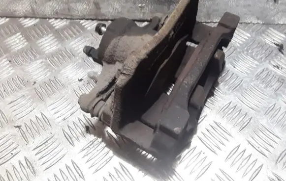 Toyota Corolla Verso AR10 Front brake caliper