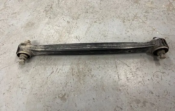 Dodge RAM Rear control arm 68264947AA