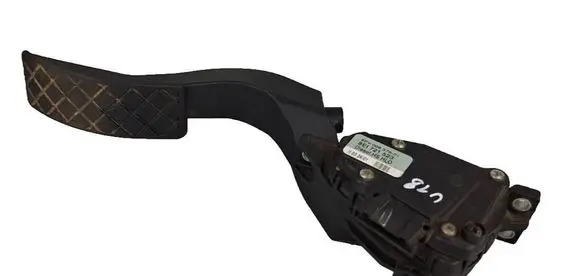 Audi A4 S4 B6 8E 8H Accelerator throttle pedal 8E2721523