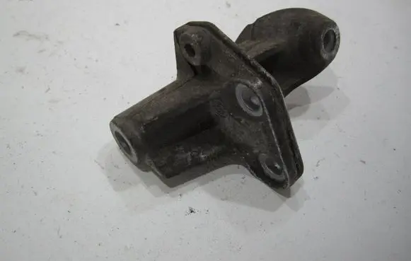 Audi A6 S6 C5 4B Engine mounting bracket 078903143E