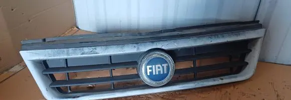 Front bumper upper radiator grill