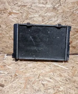 Mercedes-Benz E W124 Coolant radiator