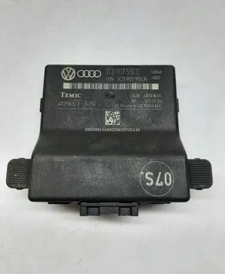 Volkswagen PASSAT B6 Gateway control module 3C0907530C
