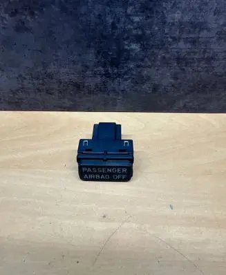 Volkswagen Touran I Passenger airbag on/off switch 1T0919234A KL26S04 020705AHIL