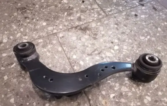 Lexus RX 450H Rear upper control arm/wishbone