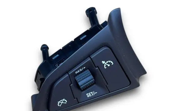 Opel Insignia A Steering wheel buttons/switches 13352972
