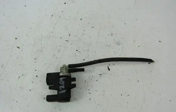 Volkswagen Sharan Valve vacuum 8E0906627C