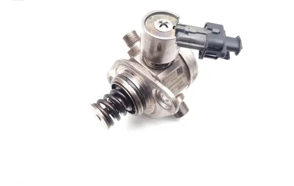 Ford Focus Fuel injection high pressure pump BM5G9D376BA