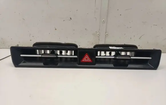 KIA Niro Dash center air vent grill 97410AT000