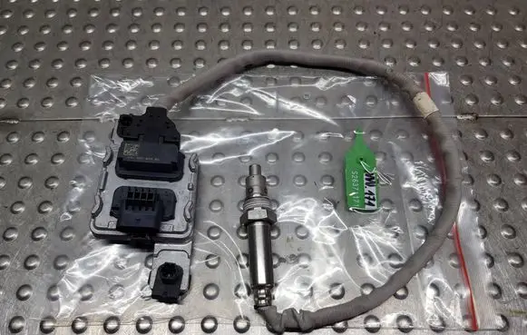 Volkswagen Caddy Lambda probe sensor S26371171 04L907805BE