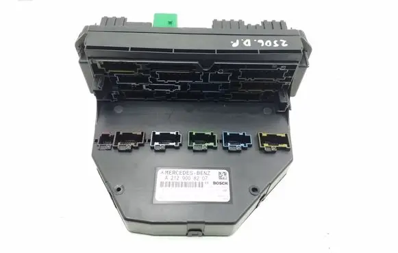 Mercedes-Benz C W204 Fuse module A2129008207
