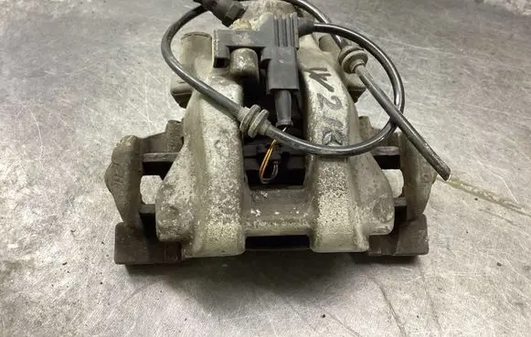 Mercedes-Benz E W212 Rear brake caliper