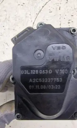 Audi A4 S4 B8 8K Throttle valve 03L128063D