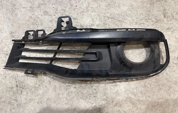 BMW 3 F30 F35 F31 Front bumper lower grill 7396877 51117396877