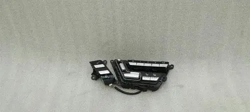 Mercedes-Benz S W221 Tailgate/boot open switch button A2218707651