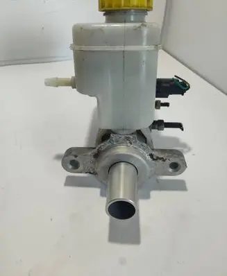 Dodge Nitro Master brake cylinder 2C2400