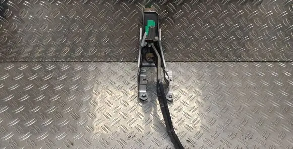 Toyota Verso Brake pedal