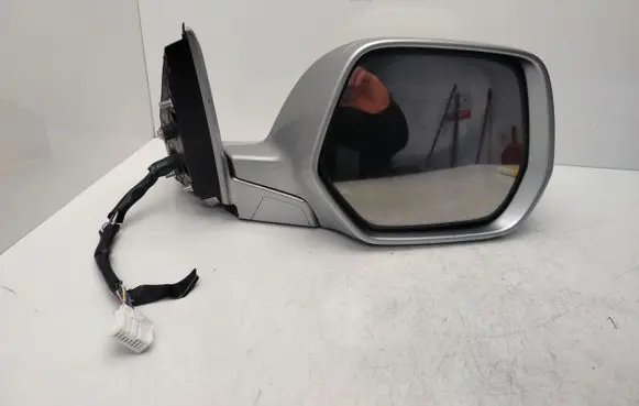 Honda CR-V Front door electric wing mirror 44R24