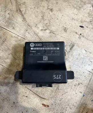 Volkswagen Touran I Gateway control module 1K0907530E 1K0907951