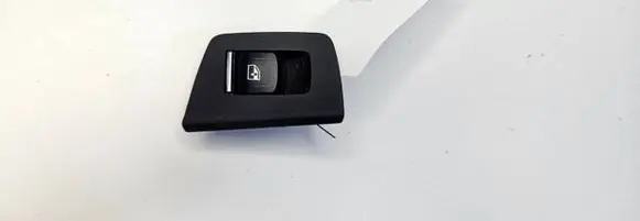 BMW 5 G30 G31 Electric window control switch 9327031