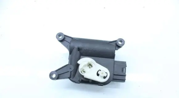 Volkswagen Golf Plus Air flap motor/actuator 3C1907511A