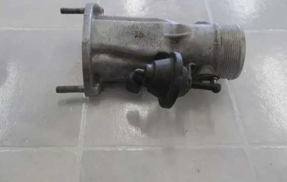 Audi A6 S6 C5 4B Throttle valve 4B0145950C 5830