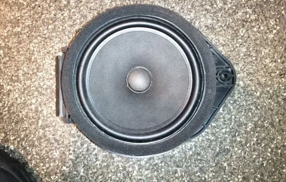 Opel Mokka X Front door speaker