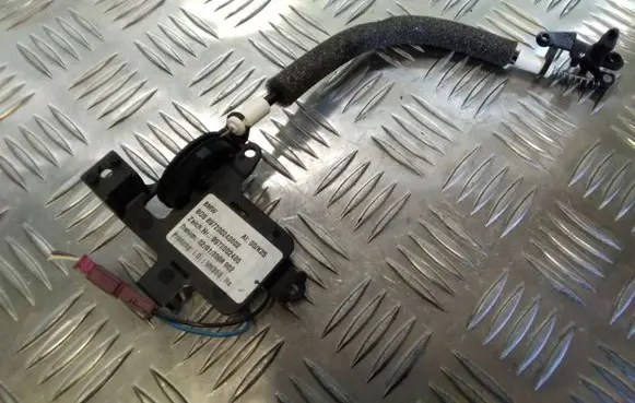 BMW 3 E90 E91 Curtain motor 897200240002 8972002400