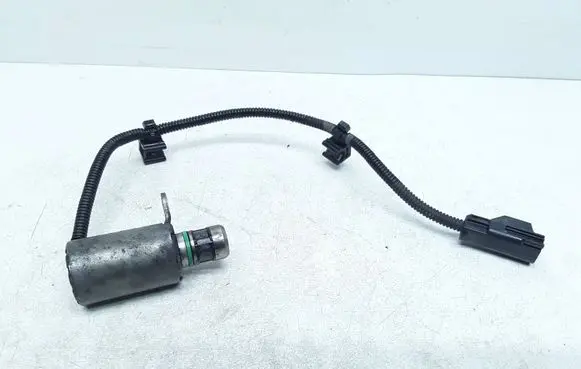 Volvo V60 Camshaft vanos timing valve 30757801