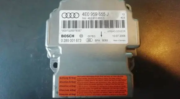 Audi A8 S8 D3 4E Airbag control unit/module 4E0959655J 4E0910655C 0285001673