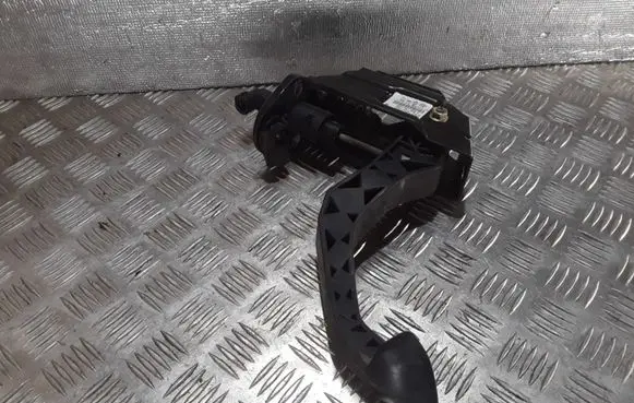 Clutch pedal