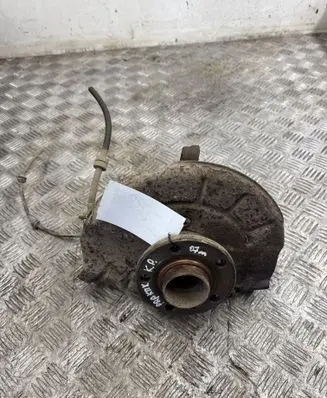 Skoda Praktik (5J8) Front wheel hub